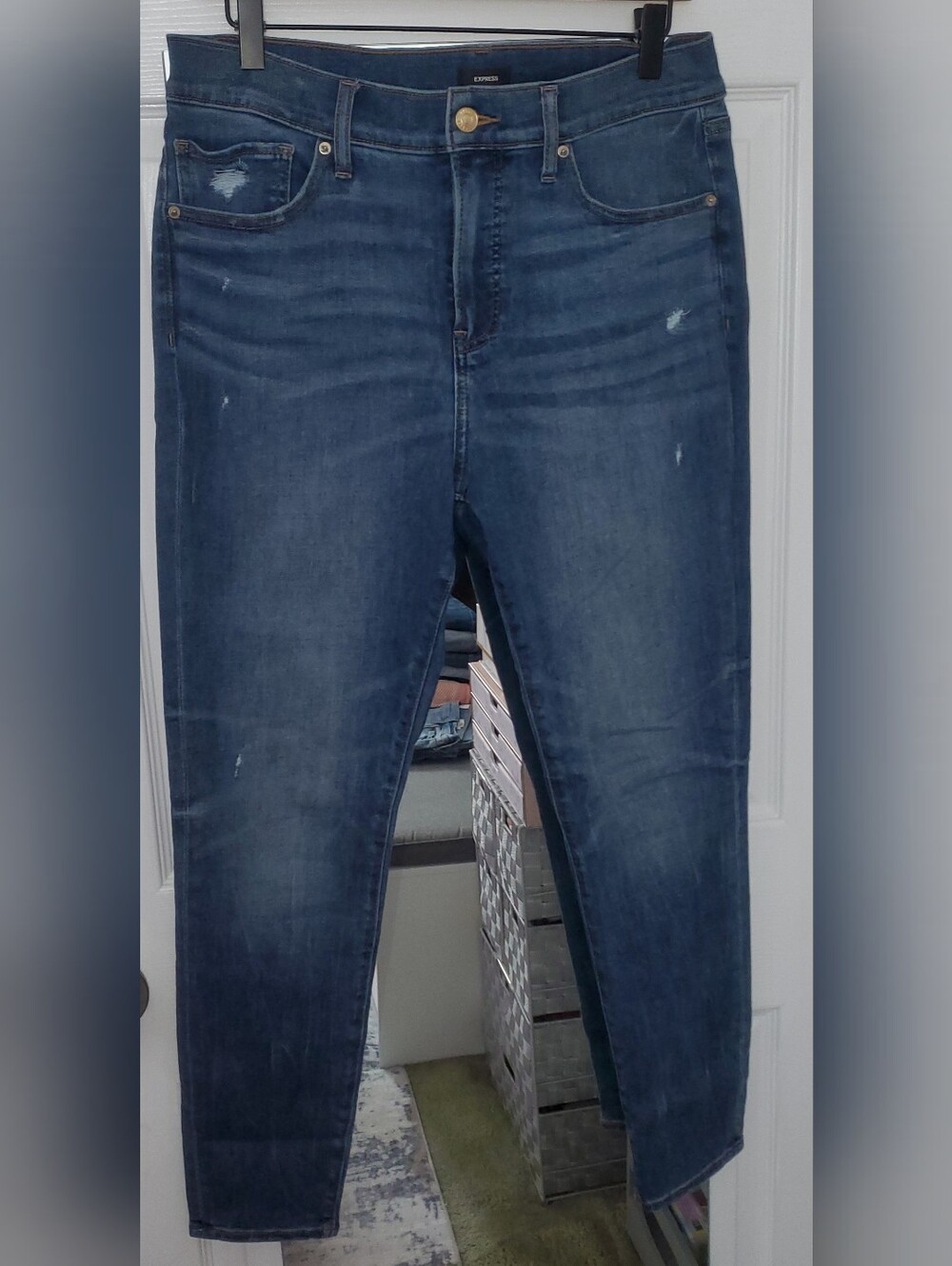 Express Mid Rise Skinny Medium Wash Women's Jeans